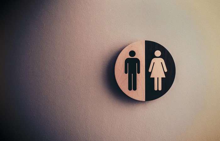 From “I” to “We” – Addressing Gender Imbalances in the Natural Sciences